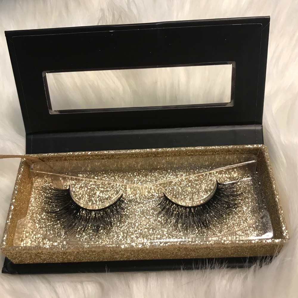 Luxury 3D Mink Eyelashes. TREND SETTER
